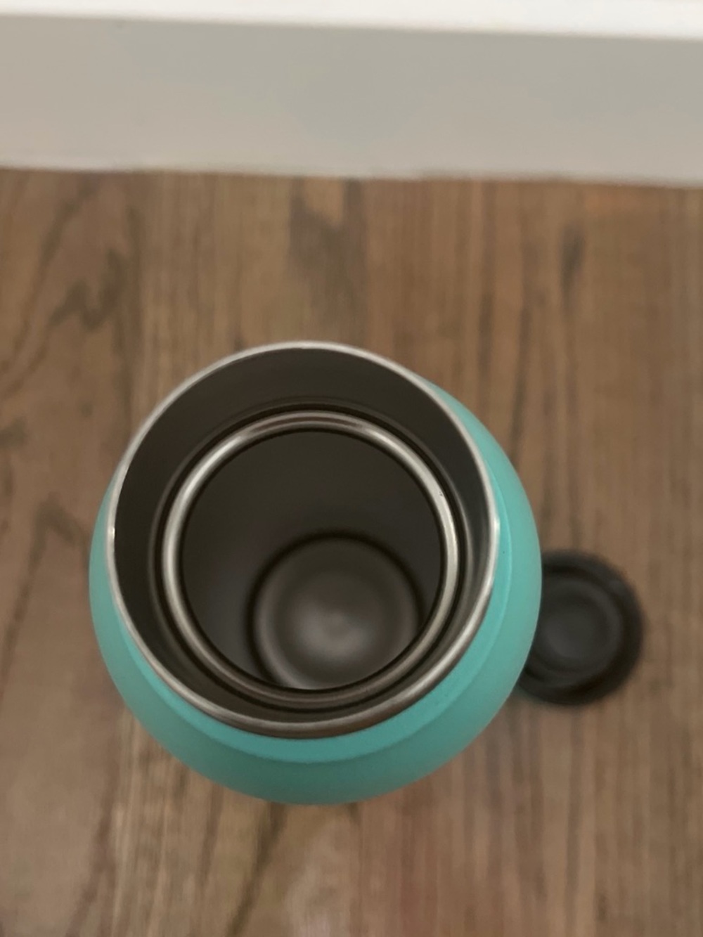 Peloton Teal Matte Insulated Bottle with Vertical Logo - Picture 4 of 5
